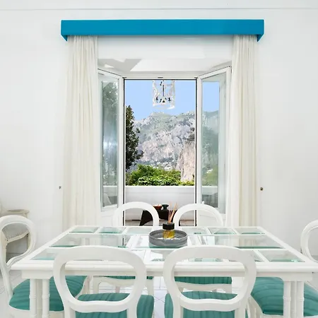 Mariuccia * Capri