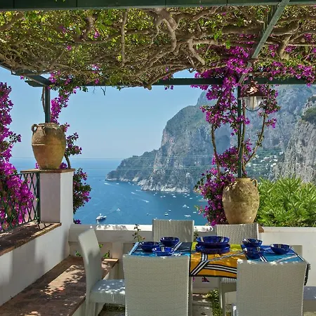 Mariuccia * Capri